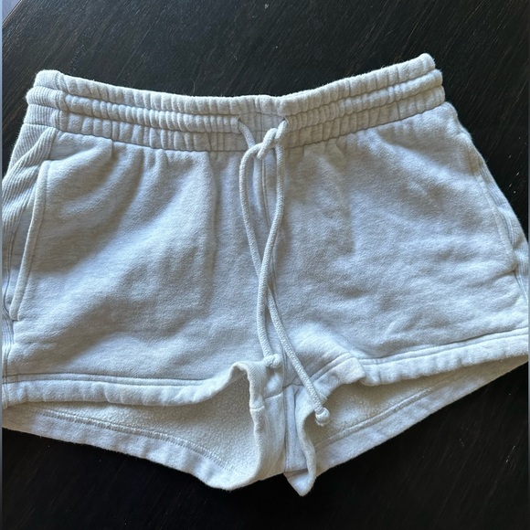 TNA Cozy Fleece Sweatshorts - Picture 1 of 4